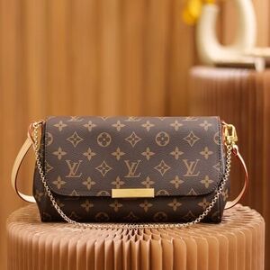 Louis Vuitton Favorite MM Bag